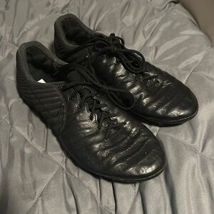 Used Nike Tiempo Legend VII Elite Leather US 10.5